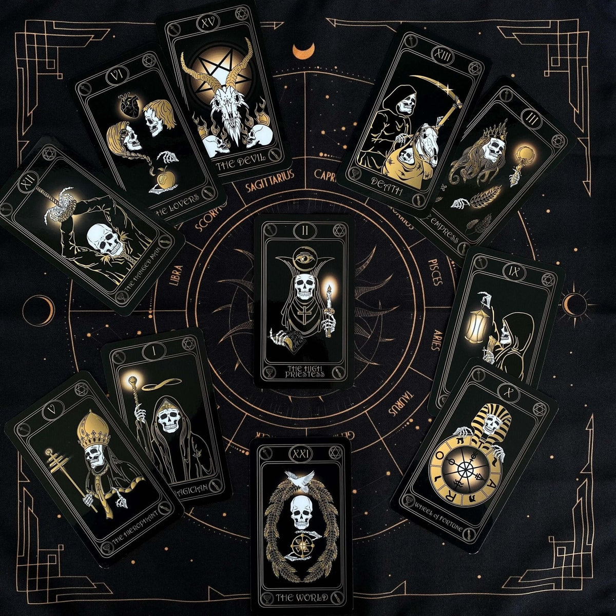 Gold Skull Tarot Deck