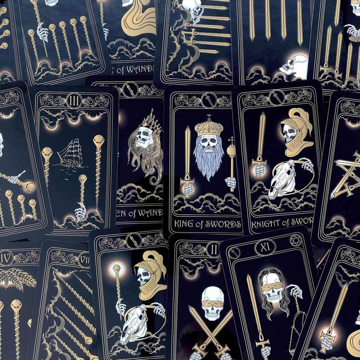 Gold Skull Tarot Deck