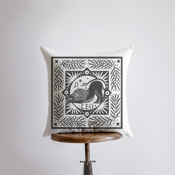 Leo | Zodiac | Stars | Astrology | Throw Pillow  | Map of the Stars |