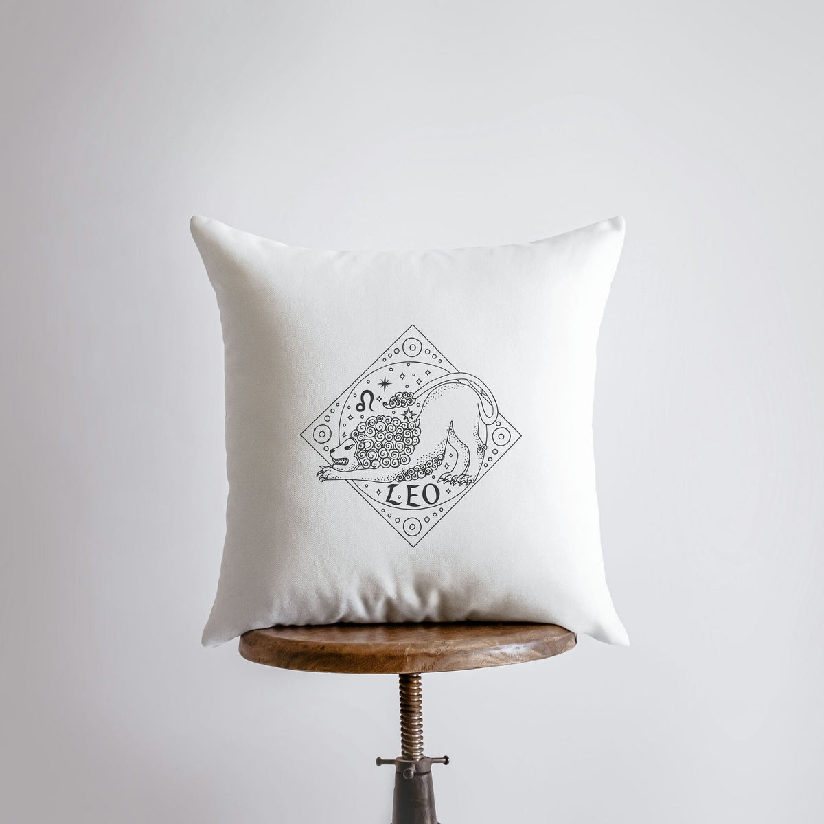 Leo | Zodiac | Stars | Astrology | Throw Pillow  | Map of the Stars |